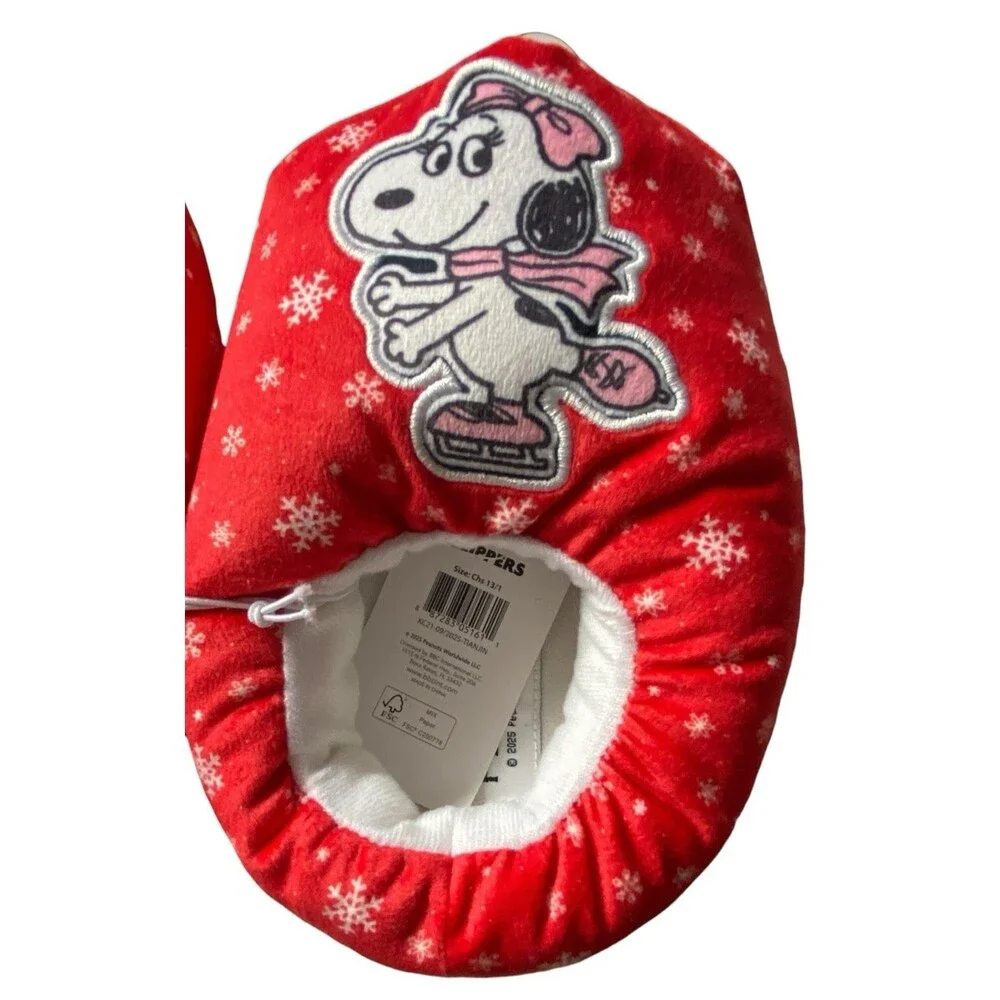 Peanuts Snoopy & Belle Plush Slippers Kids Size 13/1  Holiday Ice Skating
